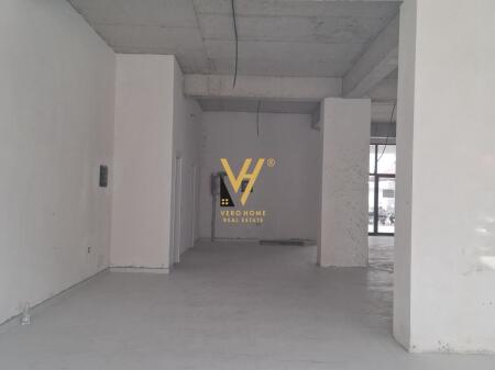 SHOP FOR RENT 150 M2 ON NDRE MJEDA STREET 2,200 EURO