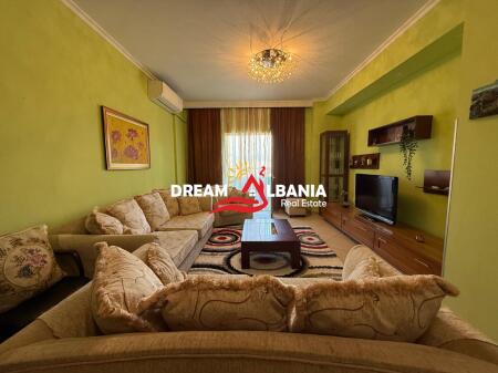 Apartament 2+1+2 me Qera tek Zogu i Zi prane Ring center (ID 42214237)