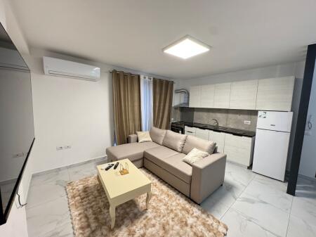 Apartament 2+1 me qira Fusha e Aviacionit