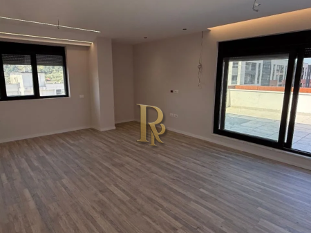 🔑Vendesi in vendita 3+1 con veranda a Urban Gate, Astir ✨