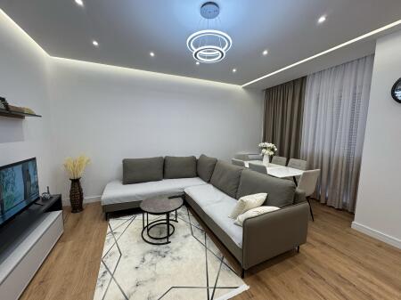 📣 QERA SUPER Apartament 2+1 Me 2 Tualete Dhe Parking 📍 Rruga "5-Maji" ✨