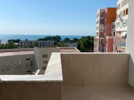 Shitet apartament 1+1 me pamje nga deti. Durrës, zona Plepa