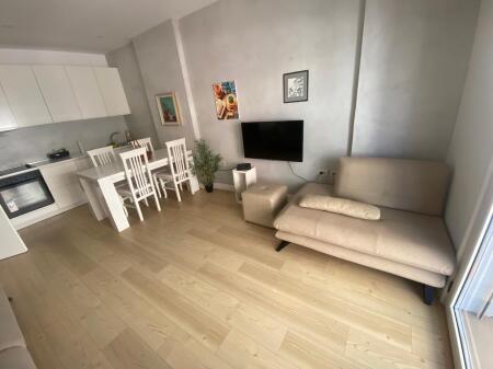📌 Appartamento 1+1 con vista mare in affitto a Lungomare, Vlora