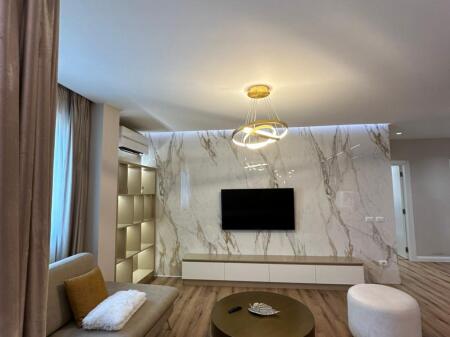 Appartamento 3+1+2+ Parcheggio in affitto ad Astir