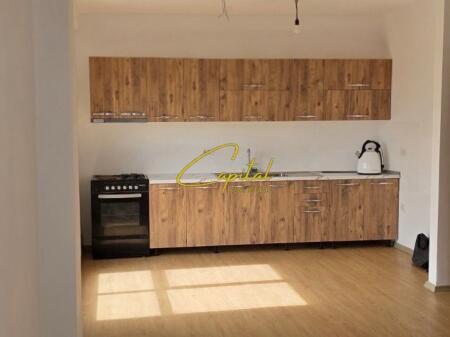 APARTAMENT ME QERA 3+1 RRUGA 5 MAJI 45.000 LEKE