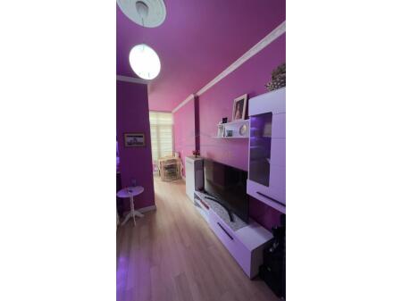 Shitet Apartament 1+1 Prane Eleonores, Kodra e Diellit, Tirane.