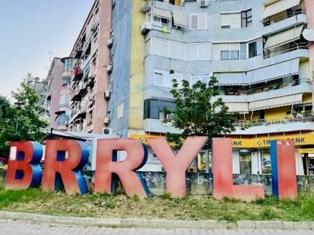 In vendita, Appartamento 1+1, Brryli, Tirana.