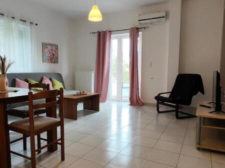Appartamento In Affitto 2+1 presso l'ex Ristorante Durresi (ID B221353) Tirana