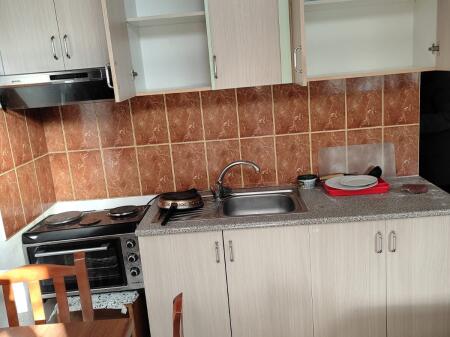 GARSIONERE 20000 LEKE.RRUGA 5 MAJI.PRANE BIG MARKET