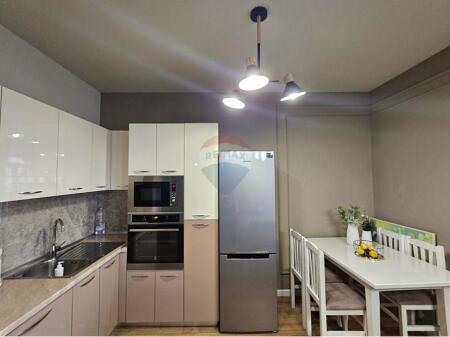 Apartament me qira 2+1 , tek rruga e elbasanit
