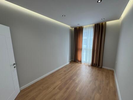 🏡 Jepet me qira apartament 3+1+2 +🅿️ 📍 Univers City, pranë QTU💶 Çmimi: 650 € / muaj