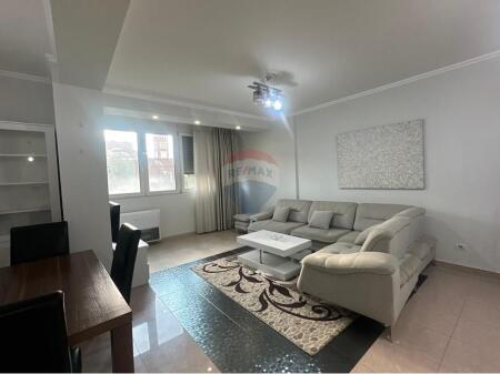 Shitet apartament 3+1+2 te Myslym Shyri