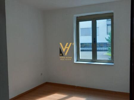 APPARTAMENTO 2+1 IN AFFITTO IN VIA QEMAL STAFA 60.000 LEKE