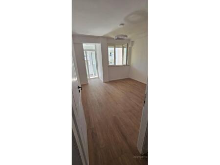 Apartament 1+1 në Don Bosko, në shitje!