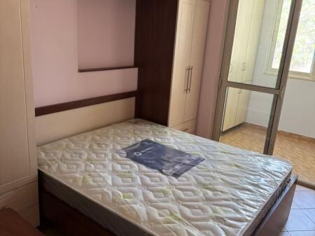 Jepet Me Qera Apartament 2+1+1 Ballkon