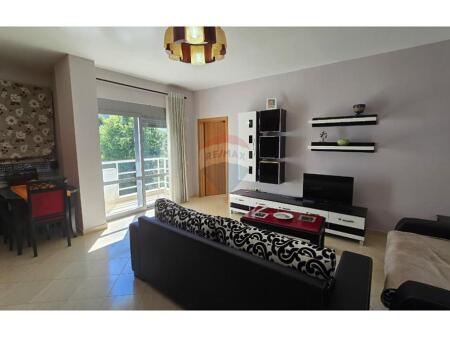 APARTAMENT 2+1 PER QIRA, prane Shparit Fresk