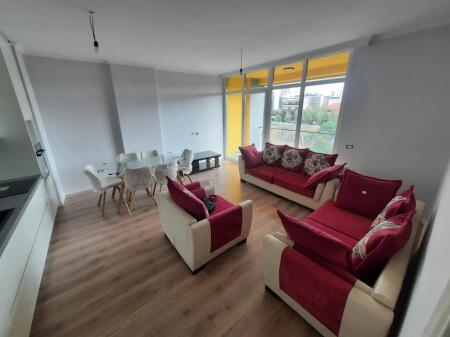 Affittasi 2+1+1 parzialmente arredato RESIDENZA BERMON 55.000 lek