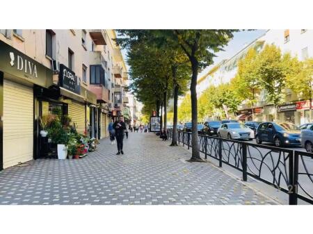 LOCALE IN AFFITTO IN VIA DURRESIT!