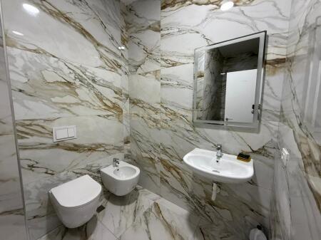 FOR RENT APARTMENT 3+1+2+PARKING SPOT AT UNIVERS CITY !
