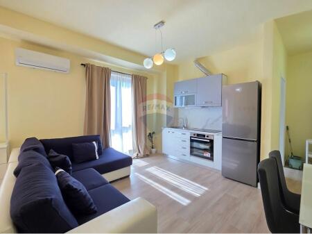 Studio apartment for rent at Gardenia Complex!