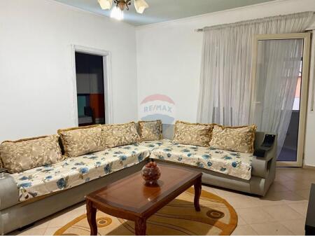 APARTAMENT 2+1 PER QIRA,REST..FRESKU