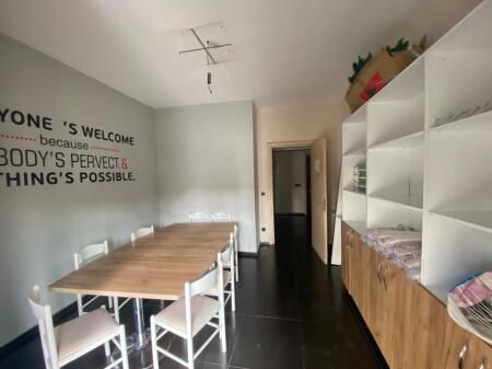 AMBIENTE UFFICIO IN AFFITTO - VICINO A DELIJORGJI