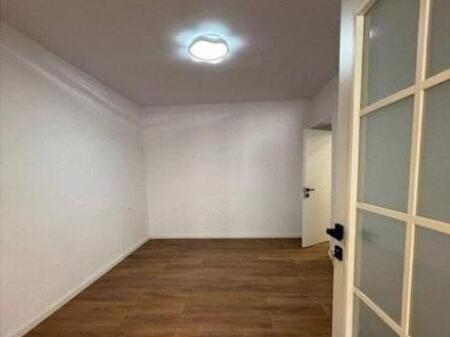 📍 VIA ELBASANIT. AMBIENTE UFFICIO IN AFFITTO 650 €