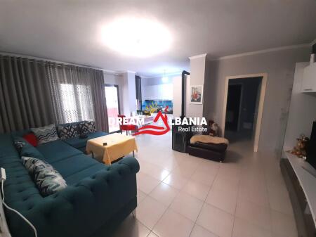 Appartamento 2+1 con Veranda e 2 Bagni in Vendita – Centro di Yzberisht, vicino a Nela 6 (ID 41212073)