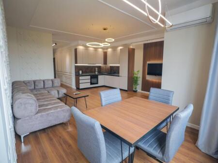 🏡 Shitet apartament 2+1 te Ish Ekspozita