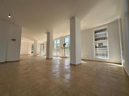 AMBJENT ME QERA 100m2 ASTIR 1300 EURO