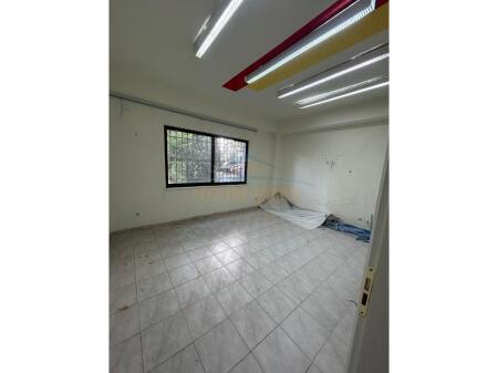 Affitto, Locale, Brryli, Tirana.