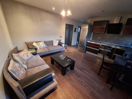 AFFITTASI APPARTAMENTO 2+1 "IN VIA HOXHA TAHSIM" 580 EURO