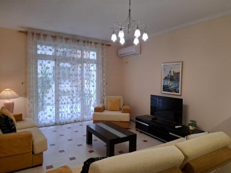Apartament 2+1 me qira Kopshti Zoologjik 650 euro
