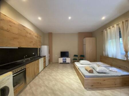 2 GARSIONERE TE KODRA E DIELLIT! 165,000 €