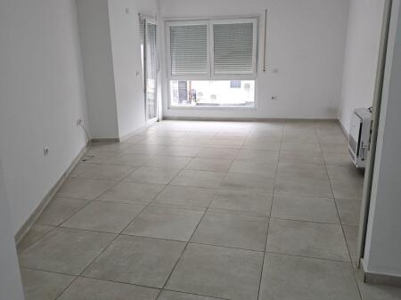 Offices 2+1+2 for rent Barrikadave Street near the Vojo Kushi bust
