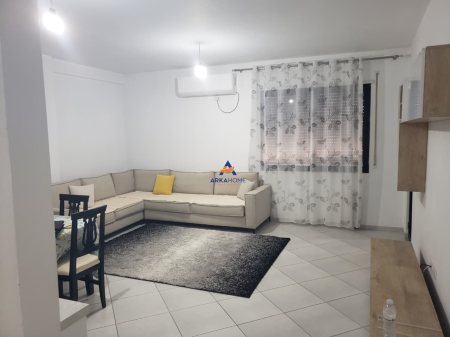 JEPET ME QERA APARTAMENT 3+1+BALLKON " TE UNAZA E RE,PRANE OZONE" 65000 LEKE