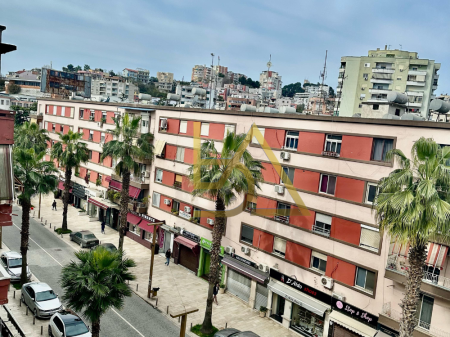 OCCASIONE STRAORDINARIA! OPPORTUNITÀ RARA! Appartamento in vendita nel centro di Durazzo