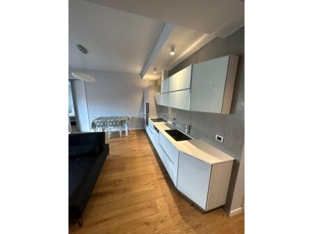 Affitto 1+1 vicino a Ish-Garda – Appartamento moderno con arredamento contemporaneo