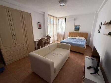 Studio apartment for rent on the beach 300 Euro