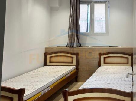 🏡 Apartament me qira 2+1 – Rruga “5 Maji”, Tiranë