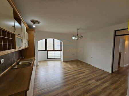 Shitet, Apartament 2+1, Fusha e Aviacionit, Tiranë.