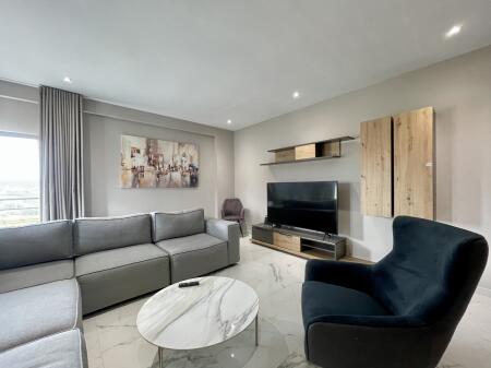 Jepet me QIRA apartament 3+1+PARKIM buzë Liqenit të Farkës