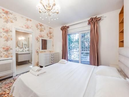 Super apartment 2+1+2 for rent at Colombo Complex, Lake