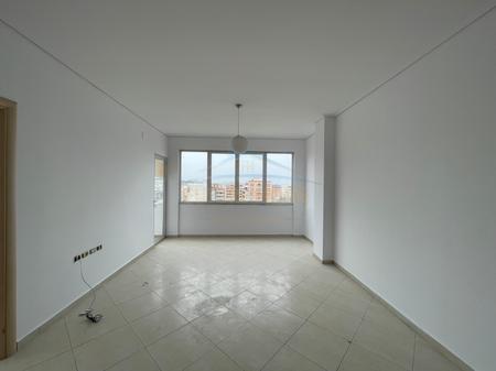 Shitet,Apartament 2+1, Unaza e Re, Tirane