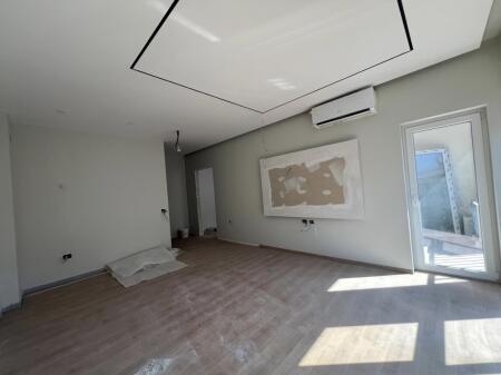 Apartament 1+1 per shitje te 5 Maji