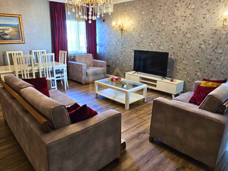 Appartamento in vendita – Bllok, Via Pjetër Bogdani