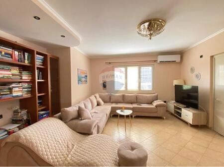 Apartament 2+1 per qira tek Liqeni i Tiranes!.