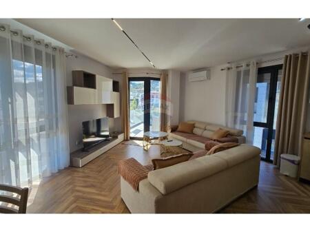 Jepet me qira apartament(2+1+2) te Liqeni i Thate.