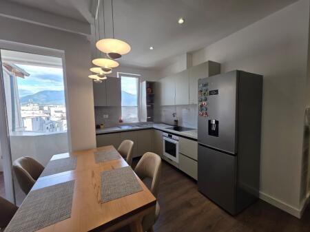 Apartament 2+1+2 Me Qira në Rrugën Mine Peza, Tiranë - 1000€ (i gatshëm për AirBnB) 1,000 € /Muaj