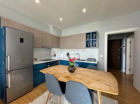 Jepet me Qira Apartament 1+1 pranë 21 Dhjetorit, Tiranë